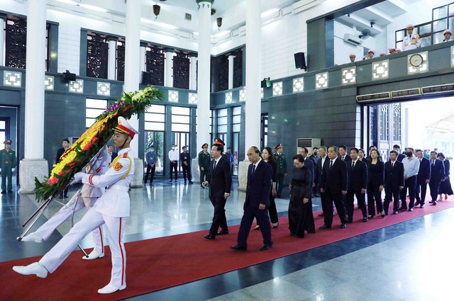 State-level funeral for former Deputy Prime Minister Vu Khoan held - Ảnh 3.