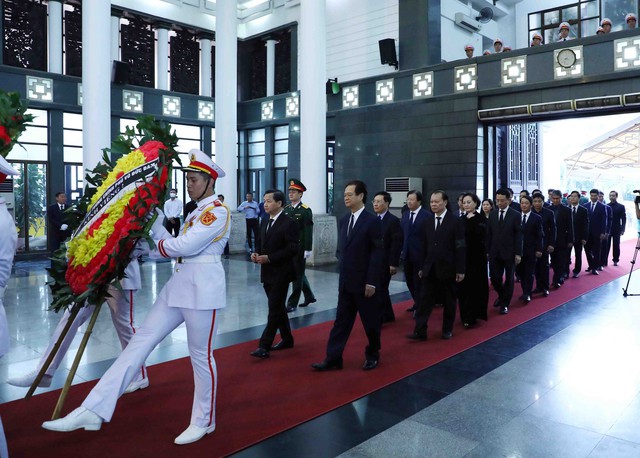 State-level funeral for former Deputy Prime Minister Vu Khoan held - Ảnh 6.