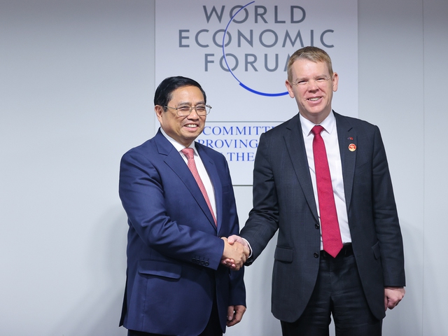Prime Minister meets New Zealand, Mongolia, and Barbados counterparts at WEF meeting  - Ảnh 1.