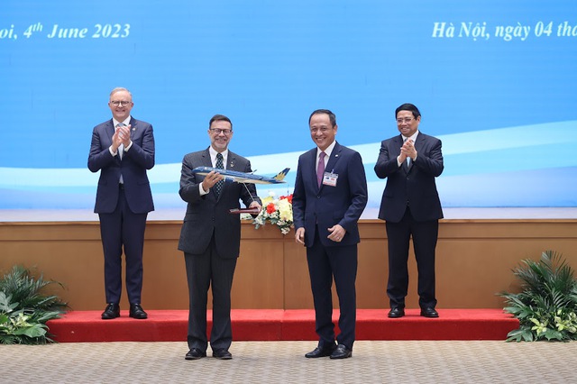 Vietnamese, Australian PMs witness exchange of cooperation instruments - Ảnh 7.