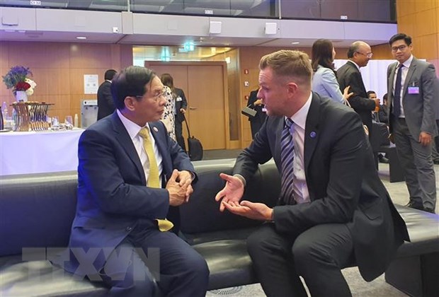 Viet Nam actively promotes collaboration with UK, Hong Kong and Lithuania  - Ảnh 5.