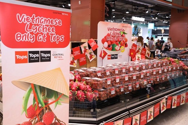 Vietnamese lychees sold at Thai supermarket - Ảnh 1.