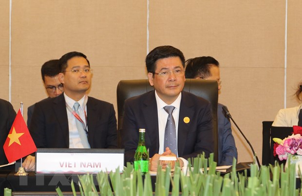 Trade Minister attends 15th CLMV Economic Minsters’ Meeting - Ảnh 1.