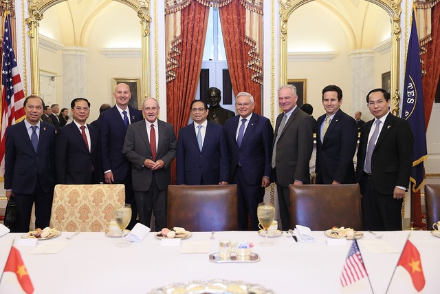 Both houses of U.S. Congress support close cooperation with Viet Nam - Ảnh 1.