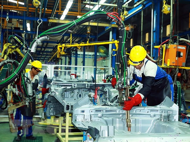 PMI surpasses 50-point mark in August - Ảnh 1.