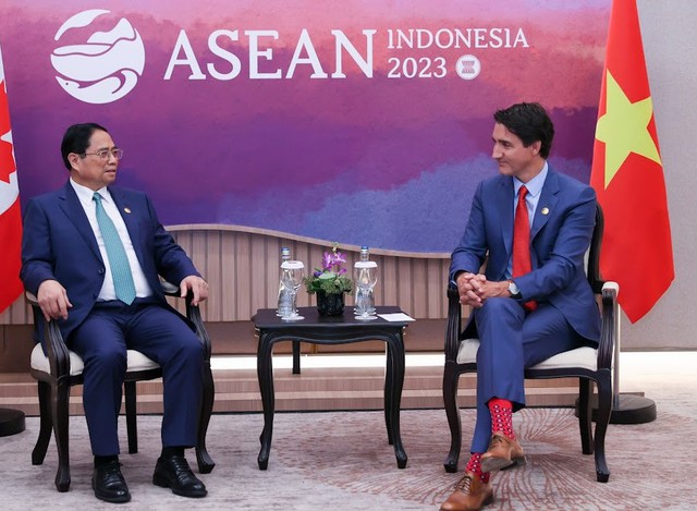 Prime Minister attends ASEAN-Canada Summit, meets Canadian counterpart  - Ảnh 3.