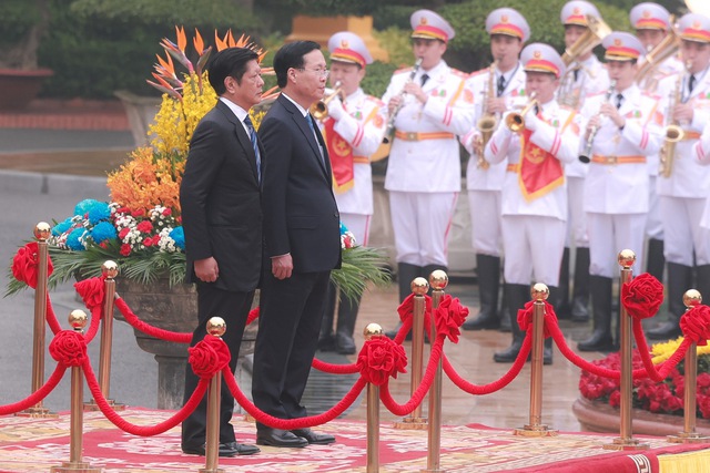 President hosts official welcome ceremony for Philippine counterpart- Ảnh 2.
