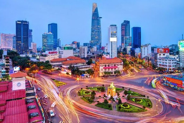 Vietnamese people to get rich the fastest in the world- Ảnh 1.