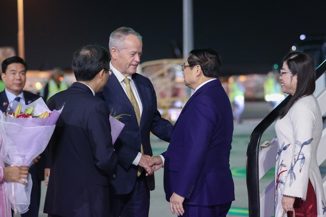 Prime Minister arrives in Melbourne for ASEAN-Australia Special Summit- Ảnh 1.