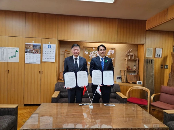 Viet Nam, Japan sign MoU on forest management cooperation- Ảnh 1.