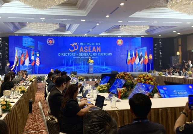 Thirty-third ASEAN Customs Directors-General Meeting opens in Phu Quoc - Ảnh 1.