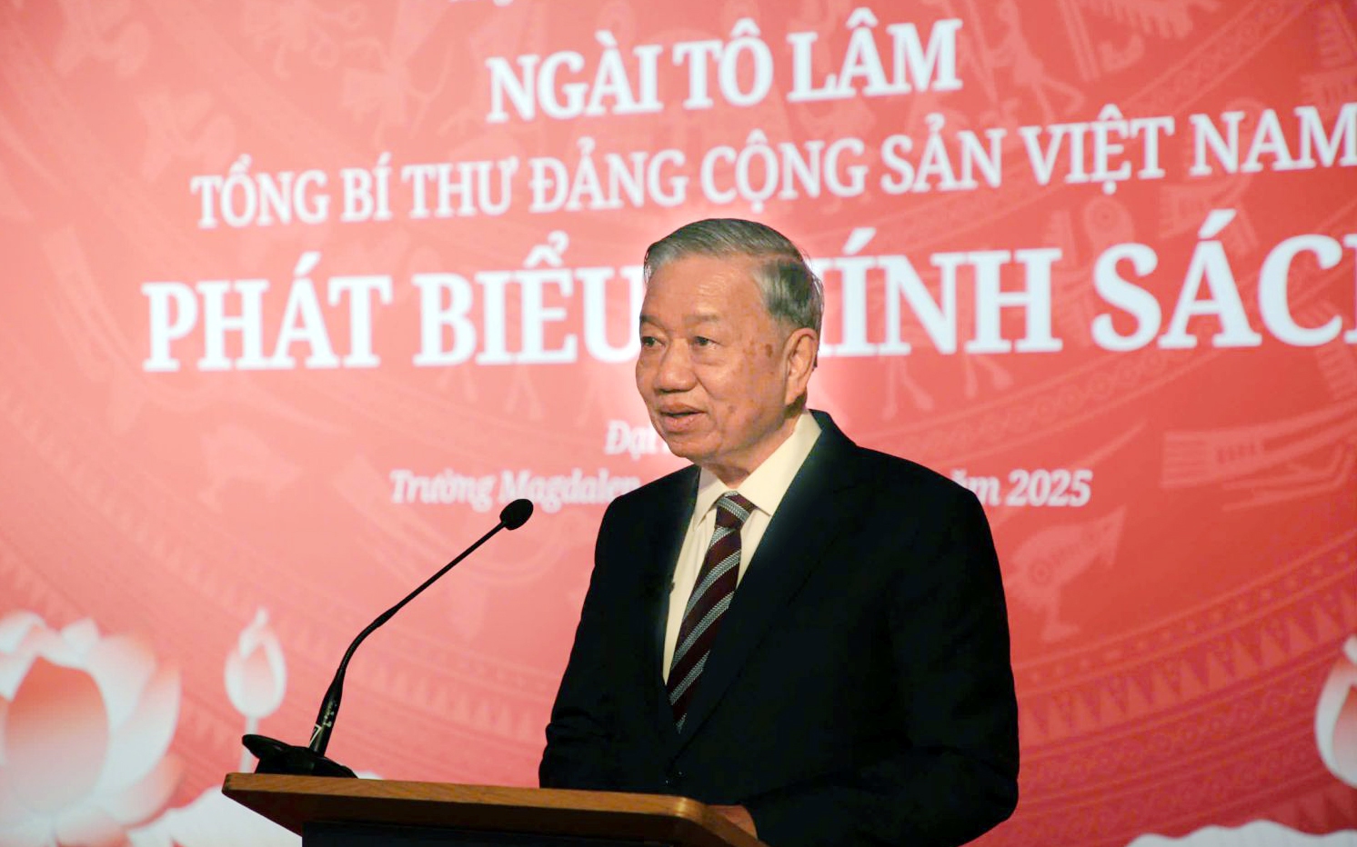 General Secretary To Lam