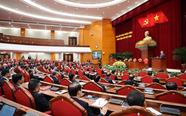 Party Central Committee’s 14th meeting wraps up