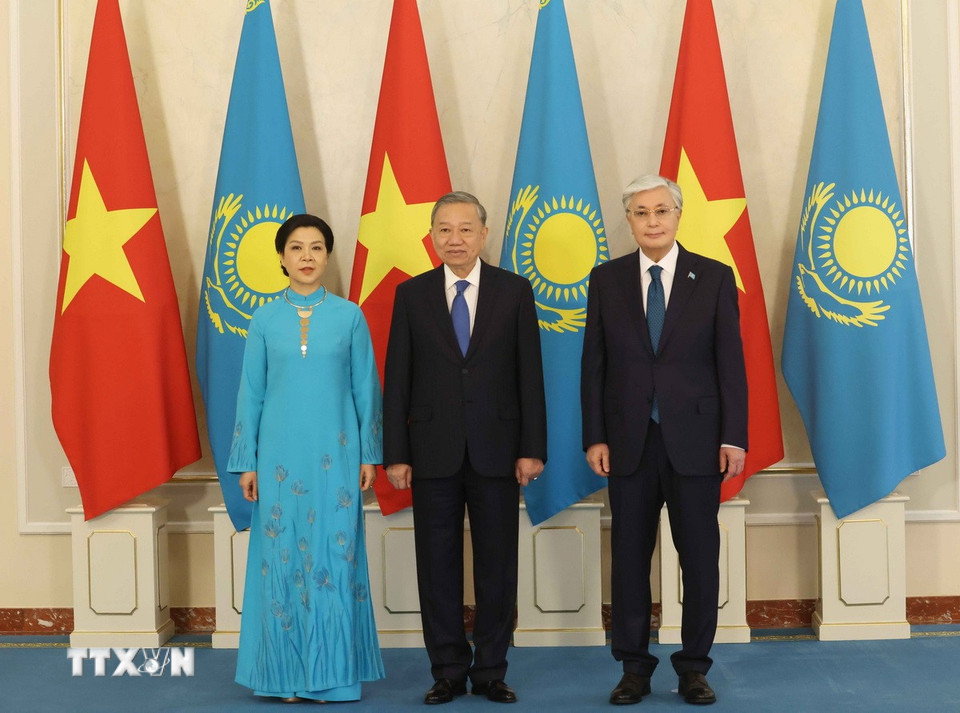 Official welcome ceremony for top Vietnamese leader To Lam in Kazakhstan- Ảnh 8. Official welcome ceremony for top Vietnamese leader To Lam in Kazakhstan- Ảnh 8.