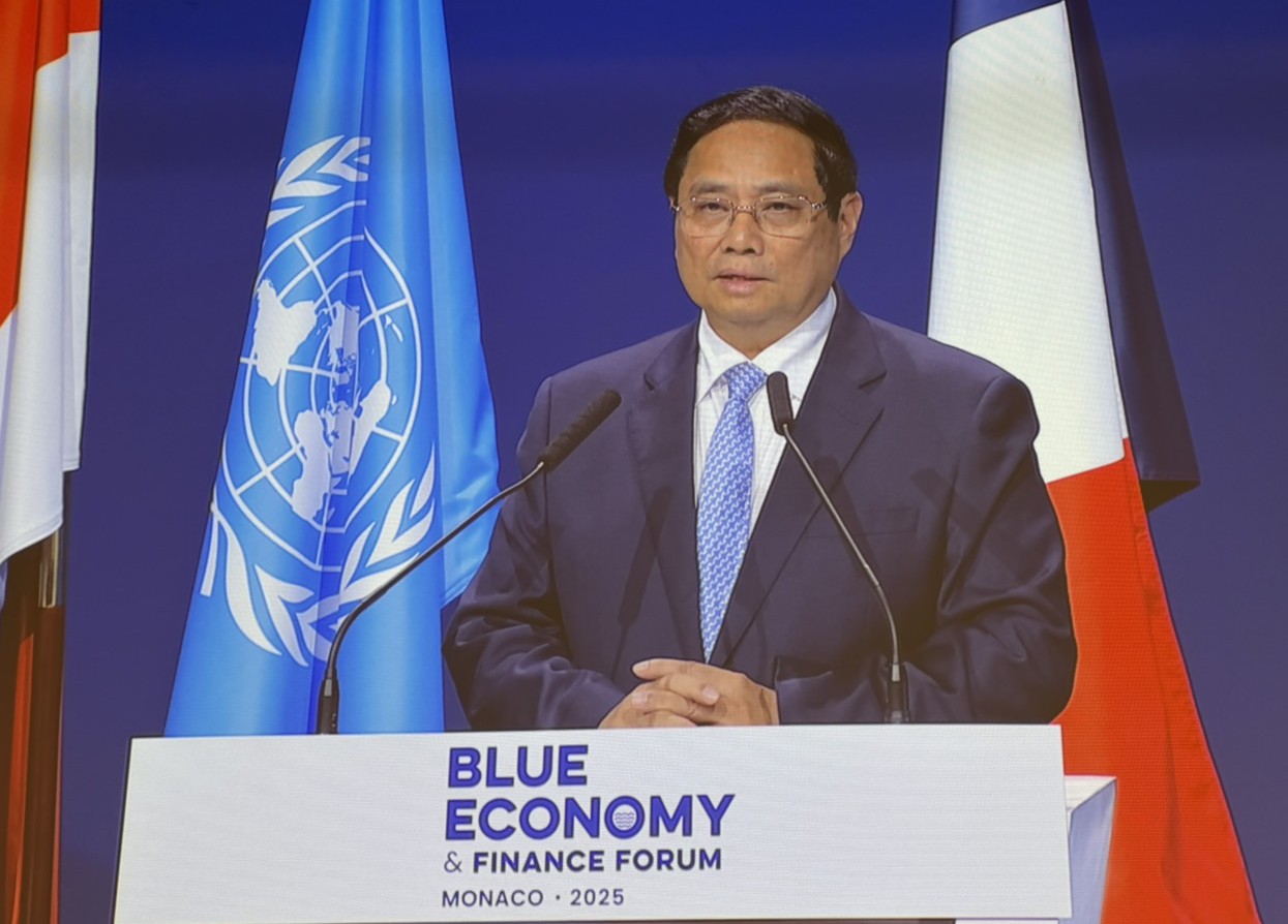 Le Premier ministre Pham Minh Chinh assiste &agrave; Blue Economy and Finance Forum &agrave; Monaco- ảnh 1.