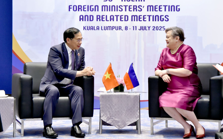 Deputy PM meets Philippine, Timor-Leste Foreign Ministers on sidelines of AMM-58