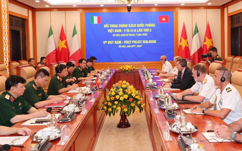 Viet Nam, Italy hold 5th defense policy dialogue in Ha Noi