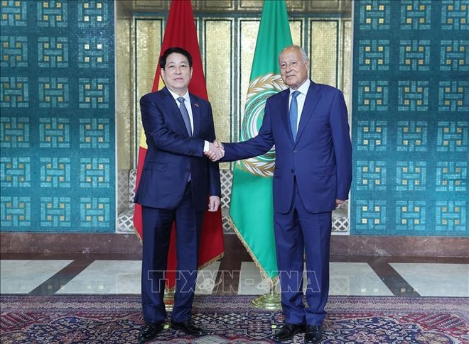 Viet Nam seeks to write new chapter of cooperation with Arab nations: State President
- Ảnh 1. Viet Nam seeks to write new chapter of cooperation with Arab nations: State President
- Ảnh 1.