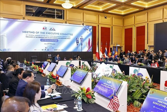 Top Vietnamese legislator attends AIPA-46 Executive Committee's Meeting
- Ảnh 2. Top Vietnamese legislator attends AIPA-46 Executive Committee's Meeting
- Ảnh 2.