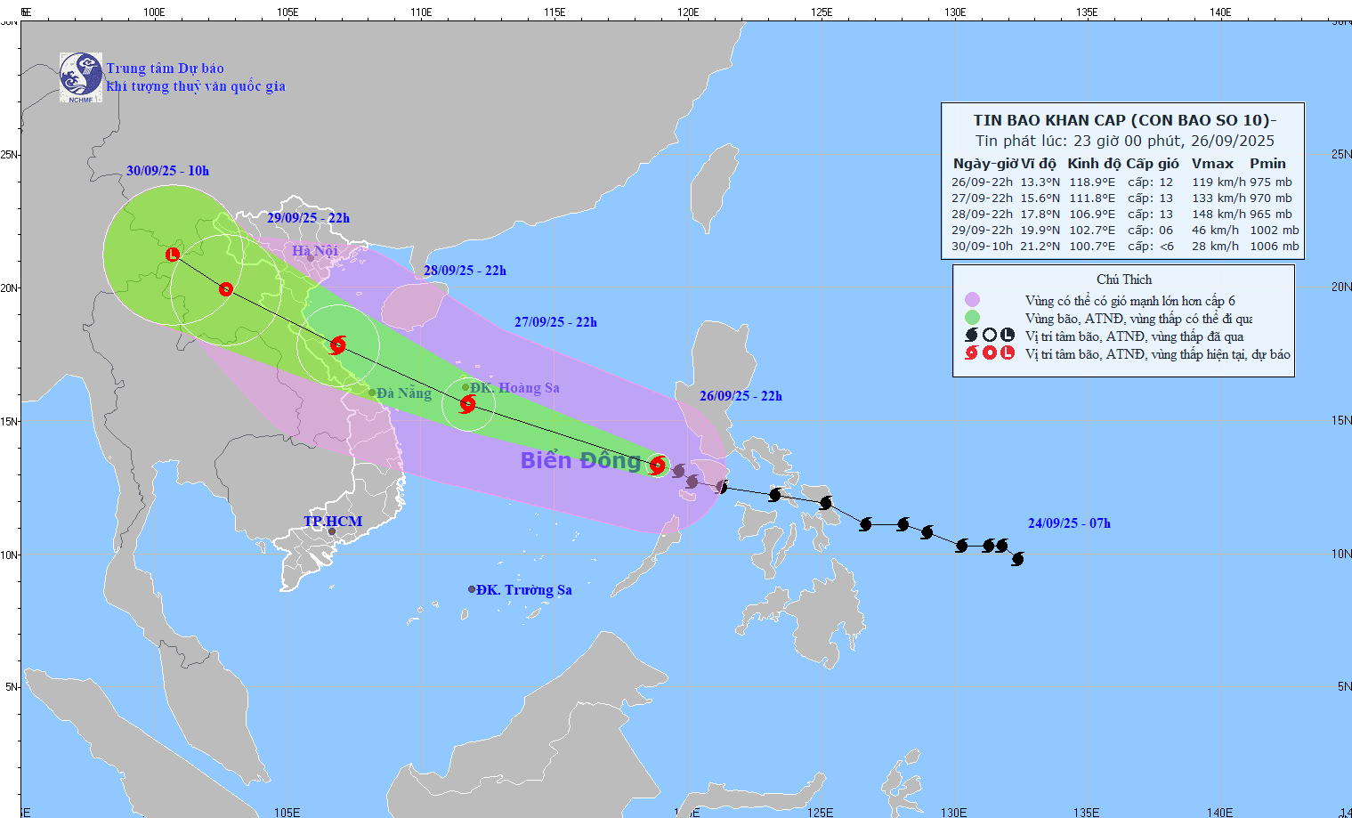 Typhoon Bualoi forces closure of four airports in Viet Nam- Ảnh 1.