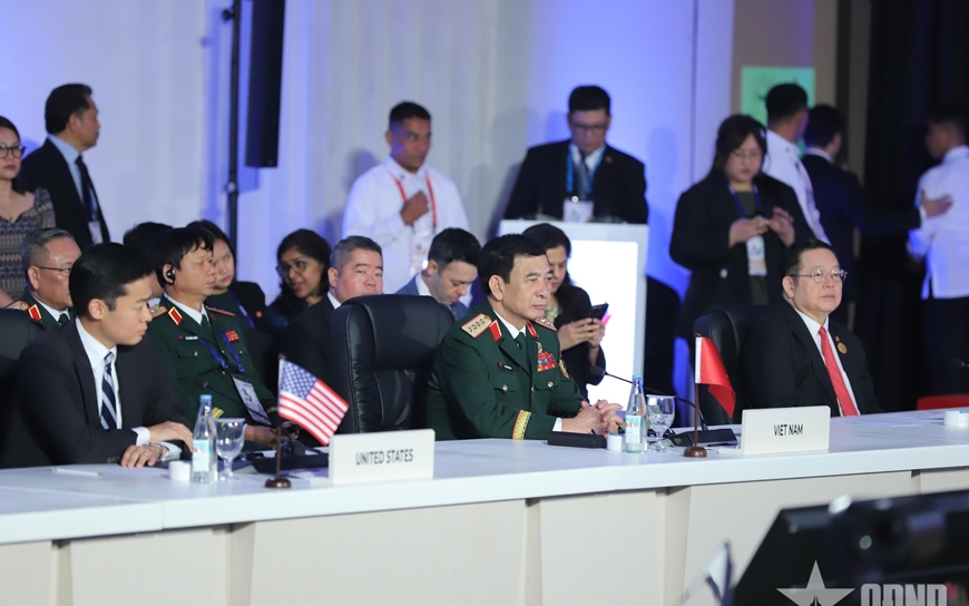 Phan Van Giang calls on partners to support united and resilient ASEAN at 13th ADMM+
