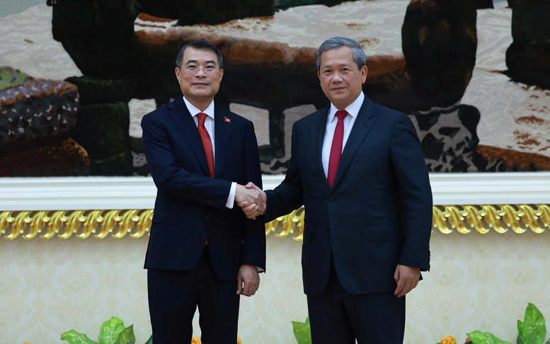 Prime Minister holds talks with Cambodian counterpart Hun Manet in Phnom Penh