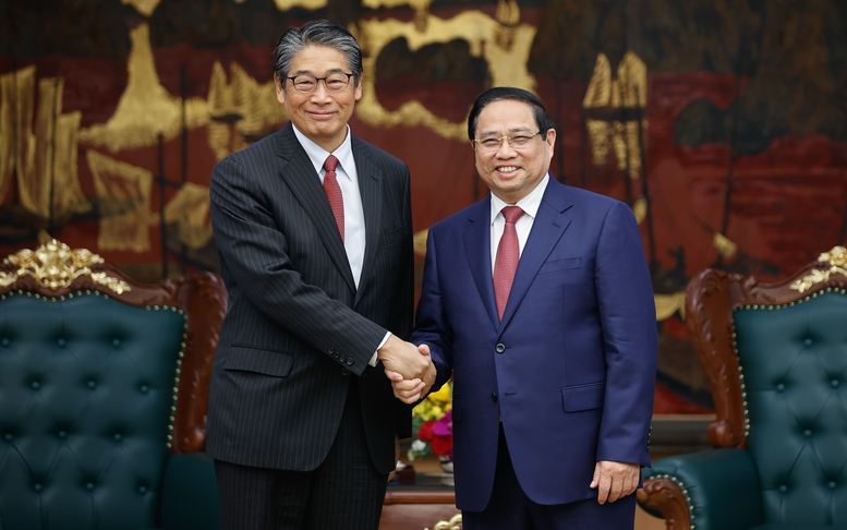 Gov’t chief meets foreign ambassadors to seek support for energy security