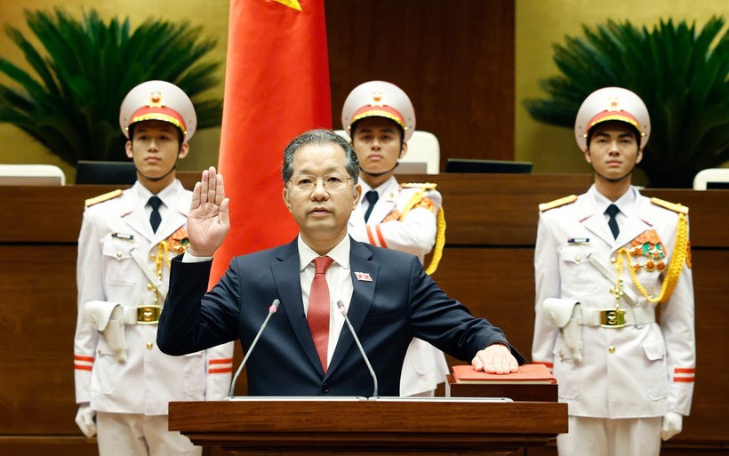 Nguyen Van Quang re-elected as Chief Justice