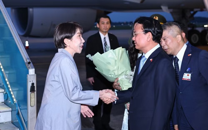 Japanese Prime Minister Takaichi Sanae arrives in Ha Noi for three-day visit to Viet Nam