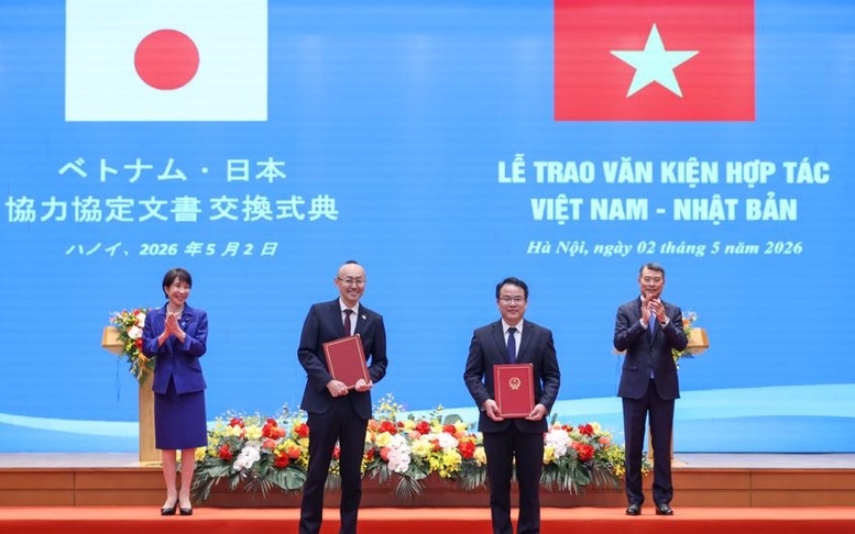 Viet Nam, Japan exchange six cooperation agreements