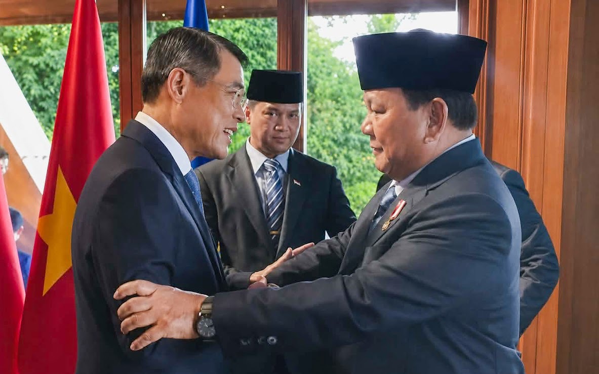 Prime Minister Le Minh Hung meets ASEAN leaders, Secretary-General in Cebu