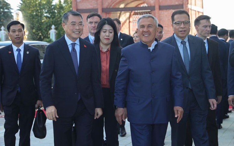 Prime Minister meets with Head of Russia