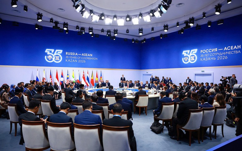ASEAN, Russia should create more stable, balanced, and sustainable environment: Prime Minister Le Minh Hung
