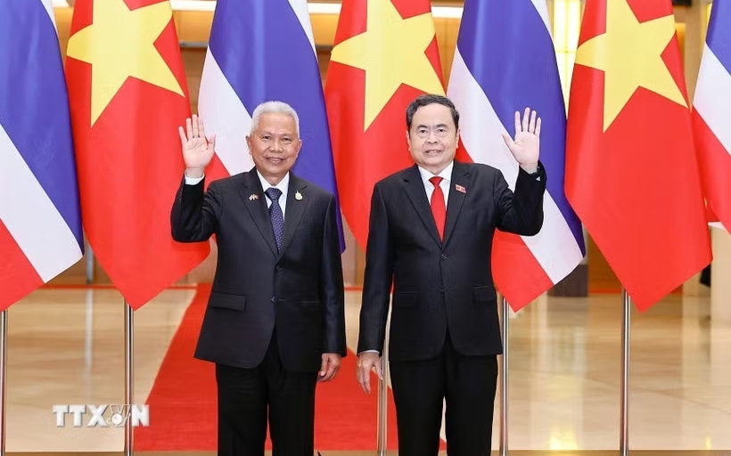 Top Vietnamese, Thai legislators hold talks in Ha Noi