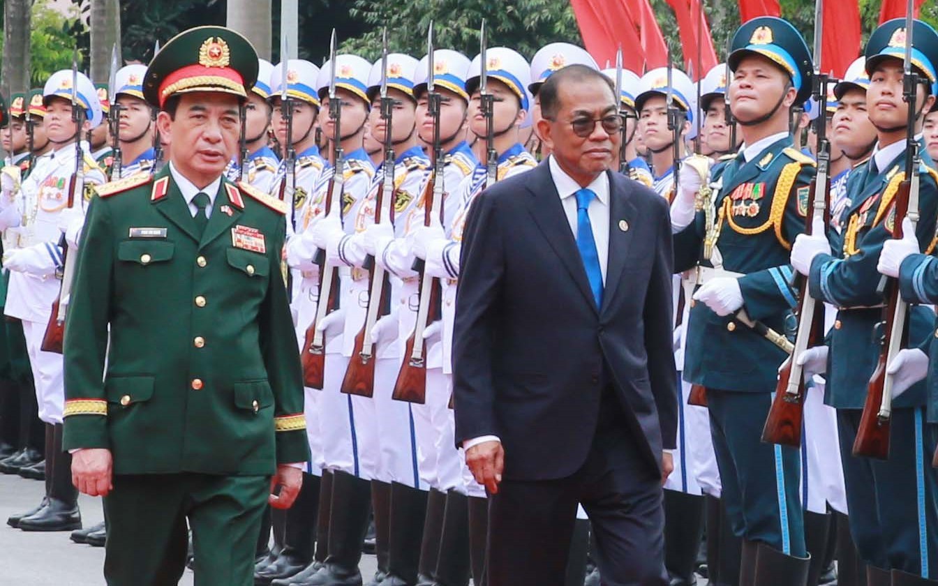Viet Nam, Malaysia discuss ways to strengthen defense cooperation