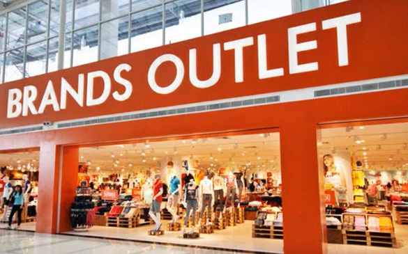 Viet Nam targets to have first outlet model by 2030- Ảnh 1.