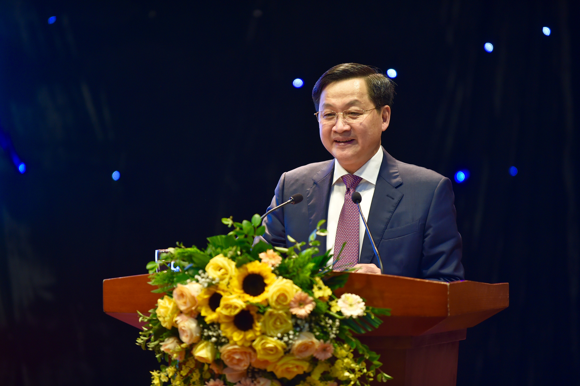 Chúng ta đã đạt được những thành tựu rất đáng trân trọng, tự hào - Ảnh 1. Chúng ta đã đạt được những thành tựu rất đáng trân trọng, tự hào - Ảnh 1.