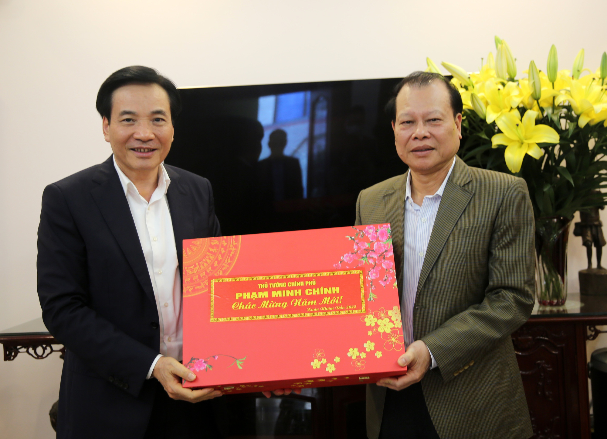 Bộ trưởng, Chủ nhiệm VPCP thăm, chúc Tết nguyên lãnh đạo Đảng, Nhà nước - Ảnh 8.