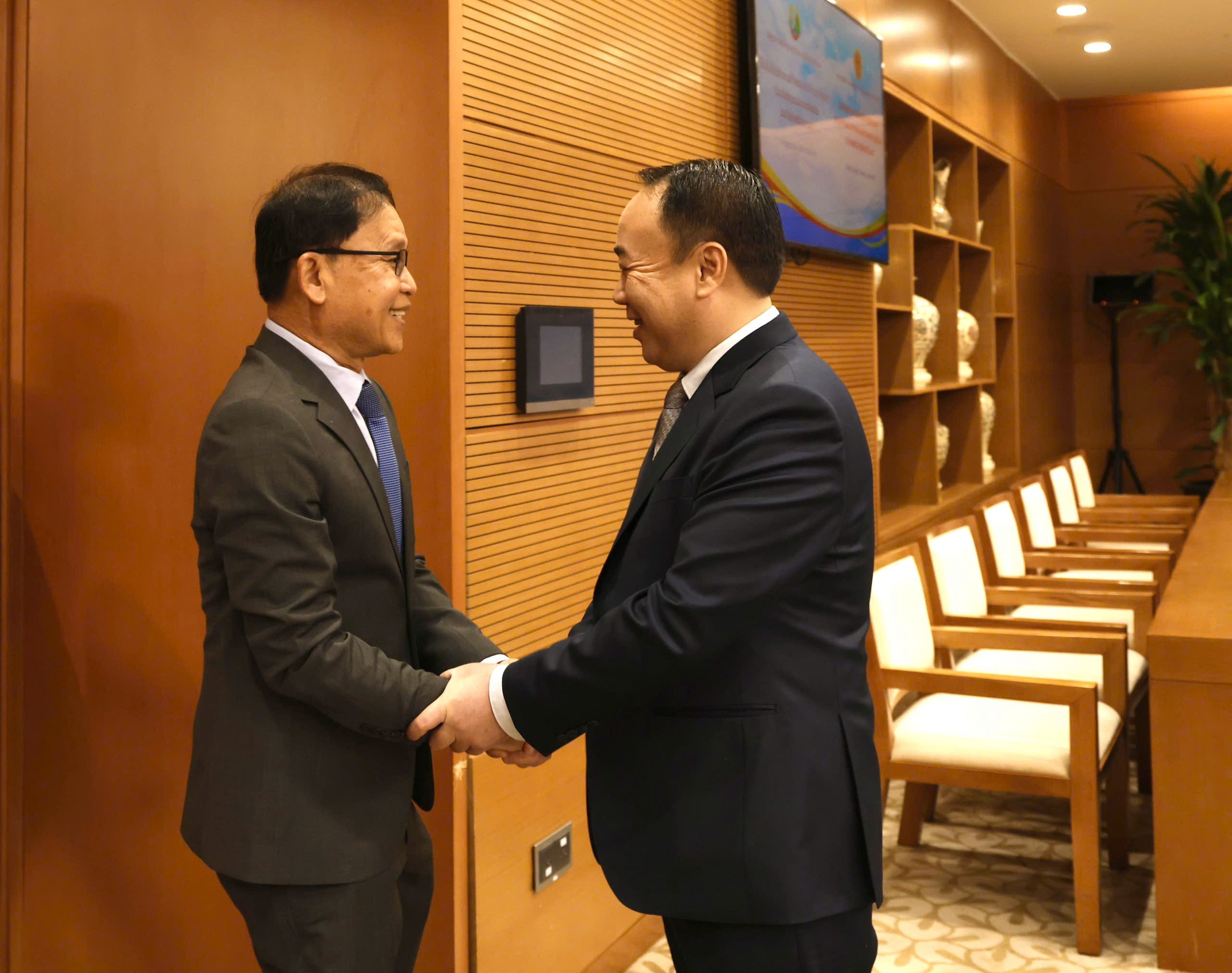 Thúc đẩy hợp tác giữa Văn phòng Chính phủ Việt Nam và Văn phòng Phủ Thủ tướng Lào- Ảnh 1.