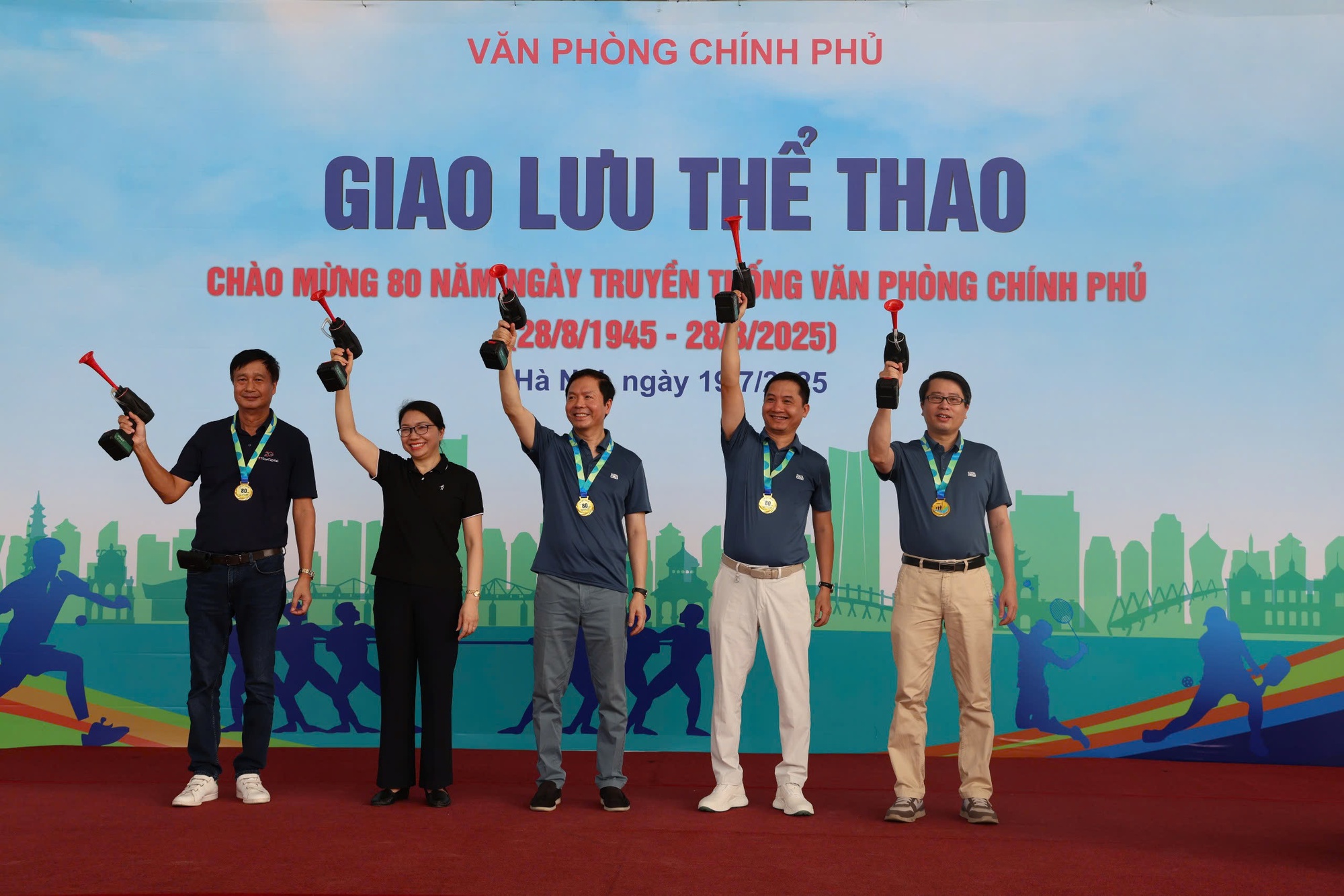 Giao lưu thể thao chào mừng 80 năm Ngày truyền thống Văn phòng Chính phủ- Ảnh 3.