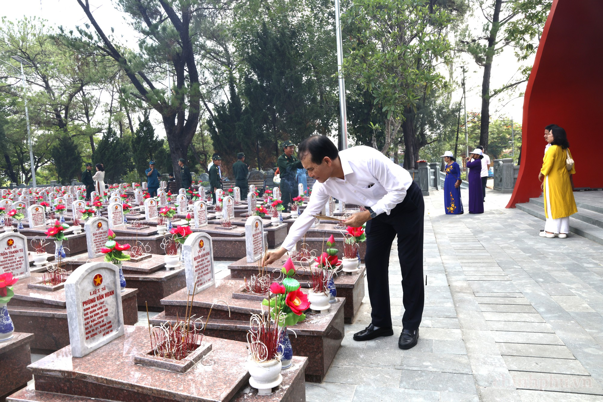 Đoàn Thanh niên Văn phòng Chính phủ lan tỏa đạo lý 'uống nước nhớ nguồn' - Ảnh 4.