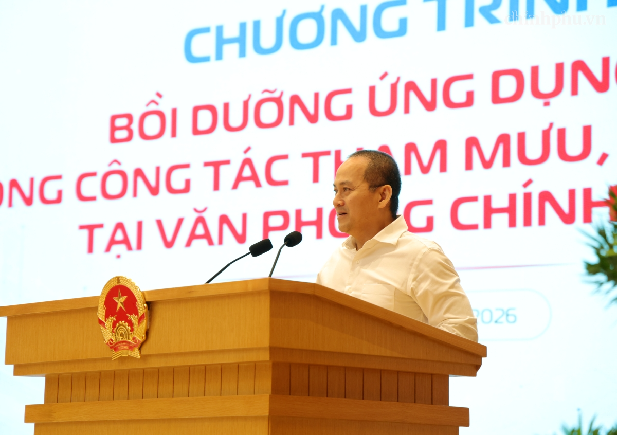 Bồi dưỡng ứng dụng AI trong công tác tham mưu, hành chính tại Văn phòng Chính phủ- Ảnh 6.
