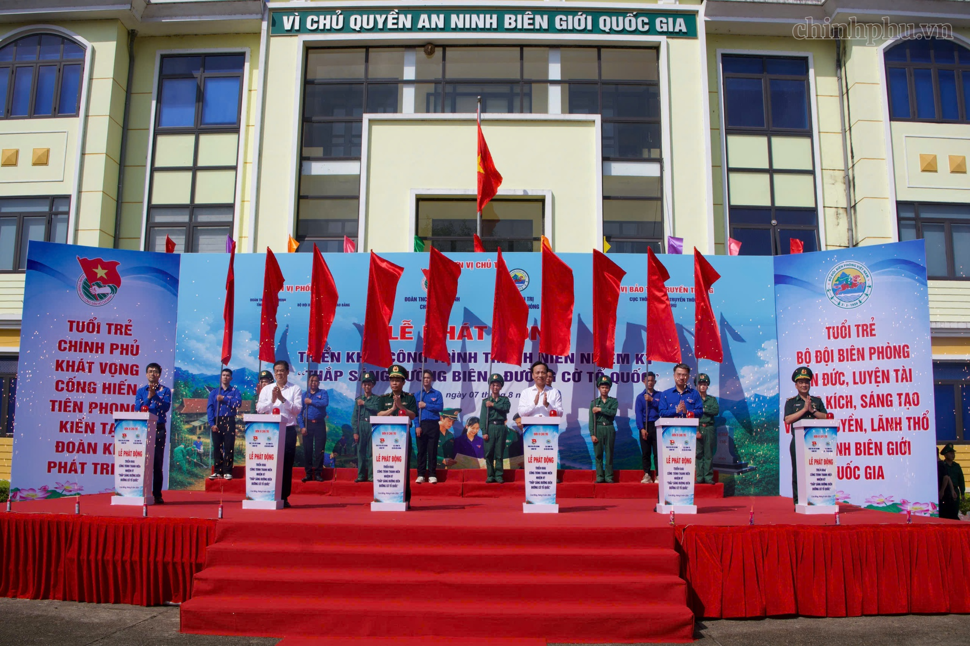 Phát động Công trình thanh niên nhiệm kỳ 'Thắp sáng đường biên - Đường cờ Tổ quốc'- Ảnh 3. Phát động Công trình thanh niên nhiệm kỳ 'Thắp sáng đường biên - Đường cờ Tổ quốc'- Ảnh 3.