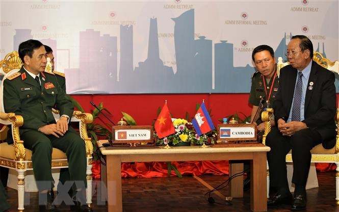 越南与柬埔寨、中国推进防务合作