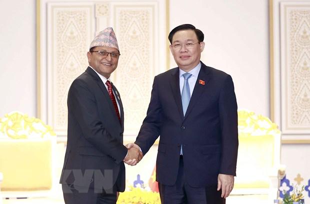 国会主席王廷惠会见尼泊尔国民议会主席 - Ảnh 1.