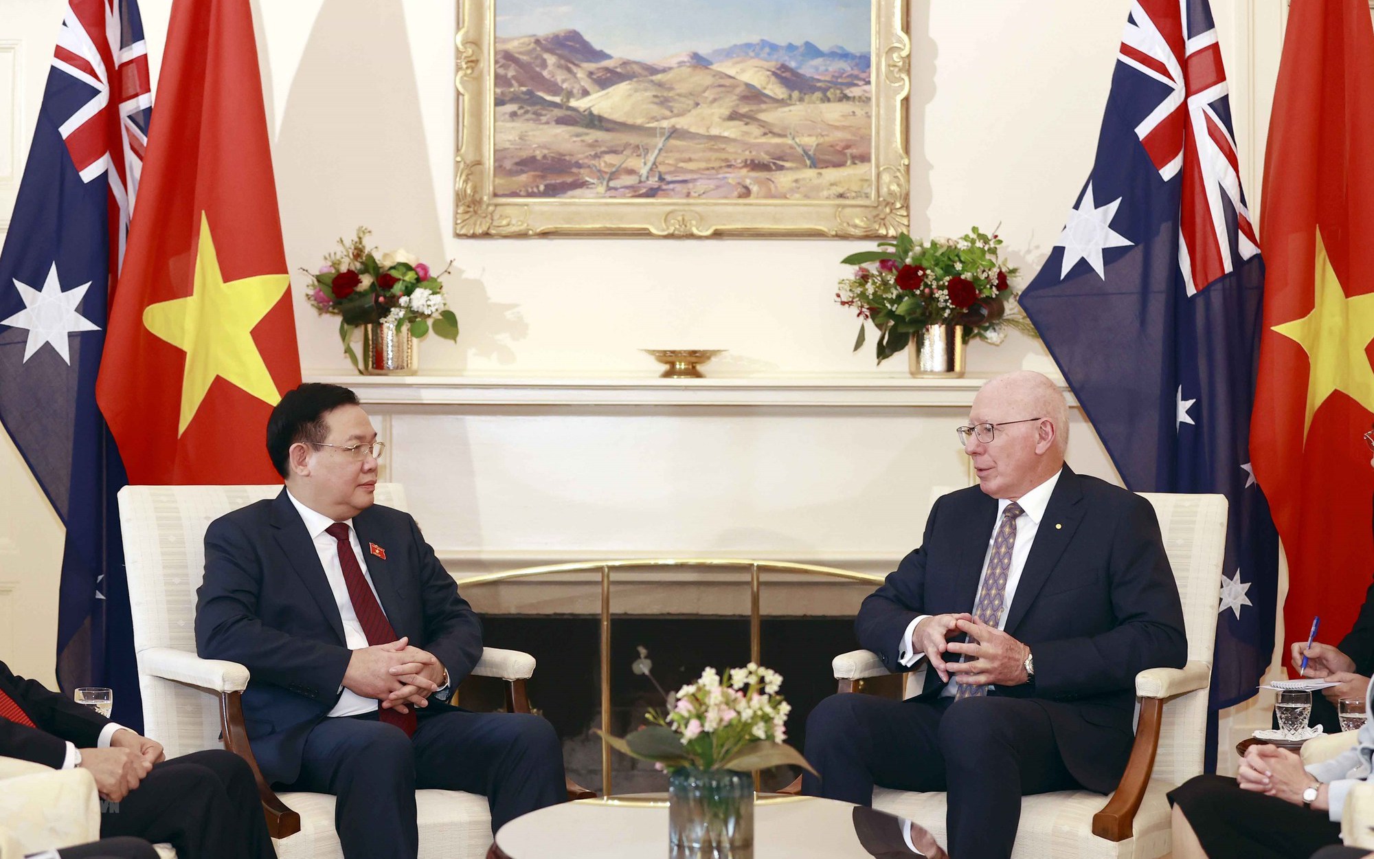 越澳两国关系日益深广发展