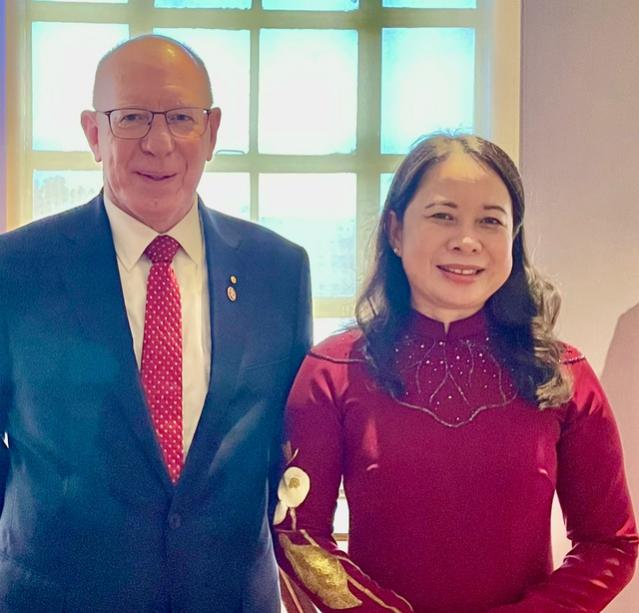 photo-1656741327553 photo-1656741327553