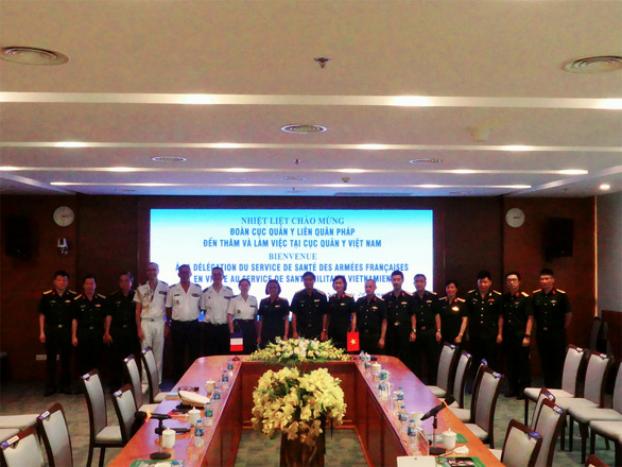 photo-1658540289712 photo-1658540289712