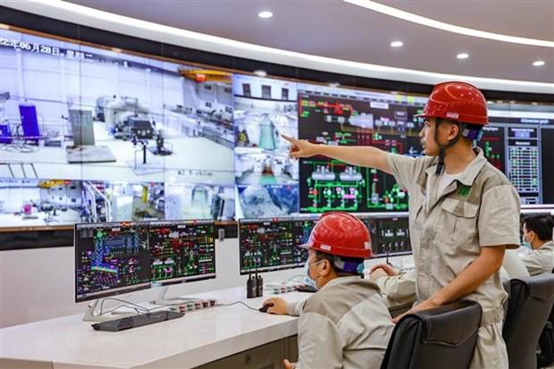 越南首座垃圾焚烧发电厂成功并网投运 - Ảnh 1.