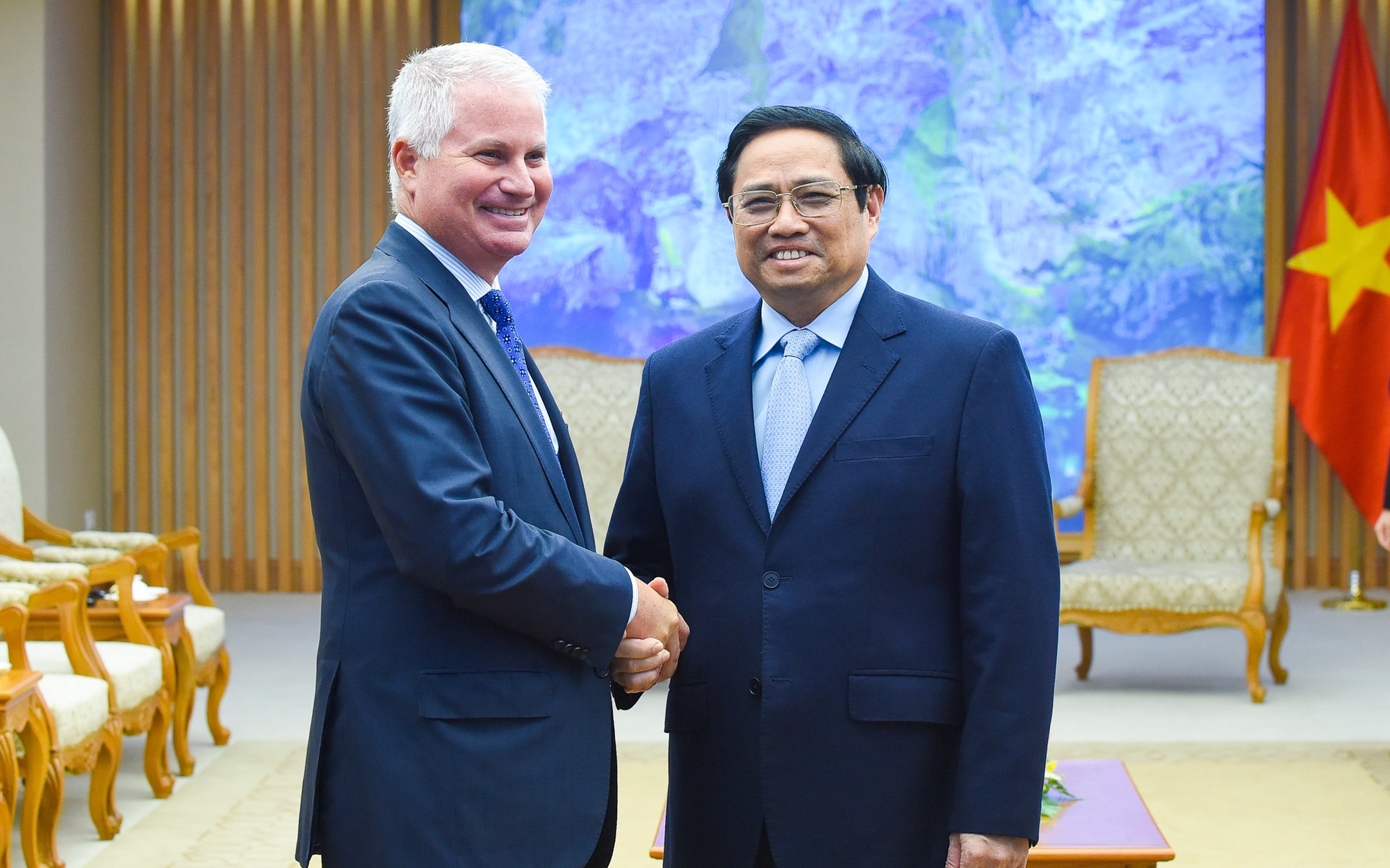 范明正总理接见美国企业领导